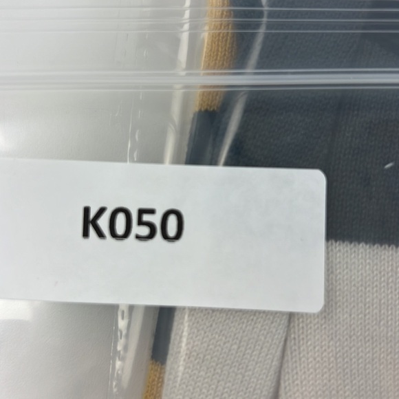 Carol Rose Colour Block Mod Sweater - Picture 8 of 8